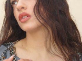 Reliquia (English) Lyrics by ROSALIA